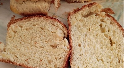 Sweet bread slices